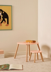 Kids Concept Kindertisch + 2 Hocker apricot